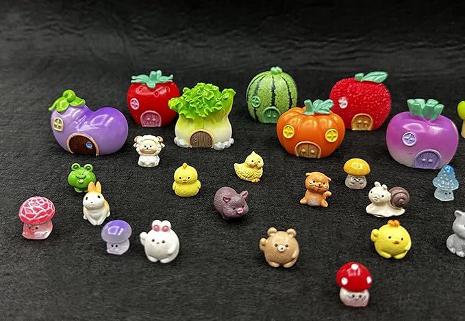 Geiomoo Mini Miniature Resin Set, Mixed Garden Accessories for Crafts Home DIY Landscape Fish Tank Decors (26 Pcs)