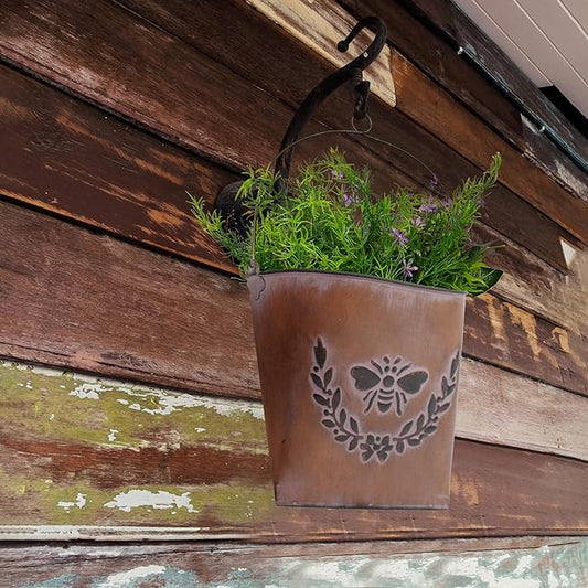 CVHOMEDECO. Farmhouse Wall Mount Metal Flower Pots Rustic Galvanized Bee Flower Holder Wall Hanging Pocket Planter for Indoor, Outdoor and Wall Decor, Set of 2 (Rusty)