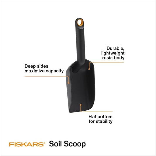Fiskars Soil Scoop for Potting and Transplanting, Garden Tool Indoor Gardening, Made with Recycled Plastic, 1.5 Cups