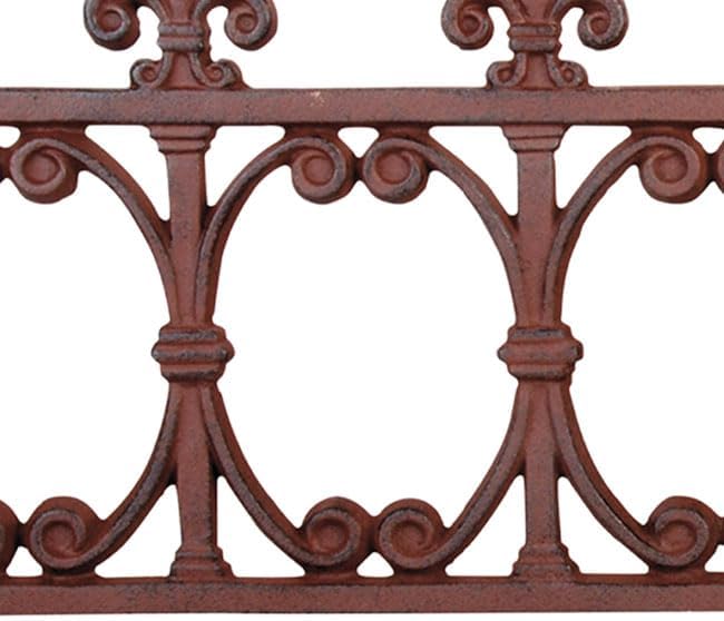Esschert Design Finial Garden Fence, Rust Brown Cast Iron, 14" H x 32" W, Pack of 4 Decorative Fence Sections with Fleur-de-Lis Finials for Garden Edging and Walkway Borders