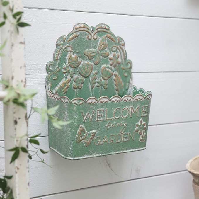 Decorative Hanging Wall Basket Wall Planter for Indoor Planters Shabby Chic Decor Green Wall Planter Holder Metal Hanging Planter Wall Mounted Planter for Farmhouse Garden Wall Decor