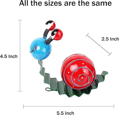 Metal Garden Decor Cute Snail Yard Art Outdoor Lawn Patio Ornament Fence Decorations for Outside - Set of 2(Red,Green)