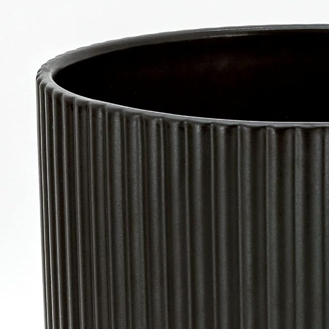 Amazon Basics Fluted Round Ceramic Planter, 8-inch, Black