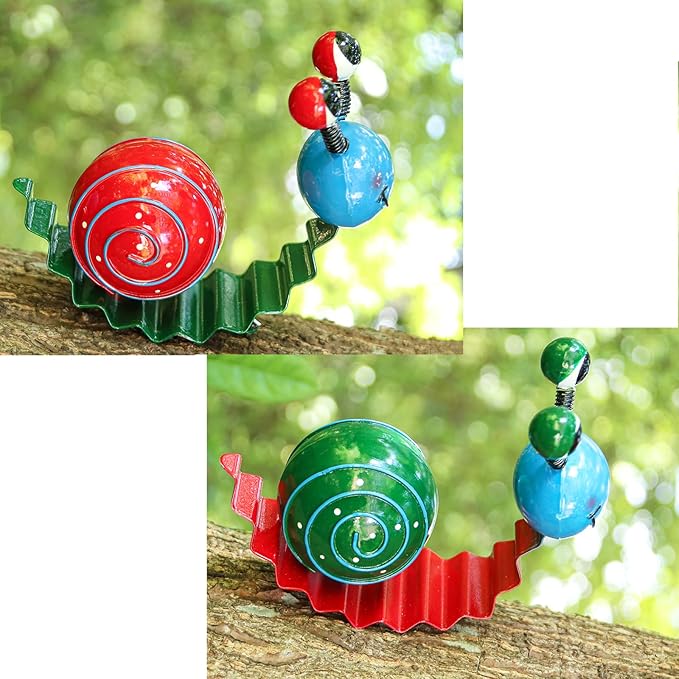 Metal Garden Decor Cute Snail Yard Art Outdoor Lawn Patio Ornament Fence Decorations for Outside - Set of 2(Red,Green)