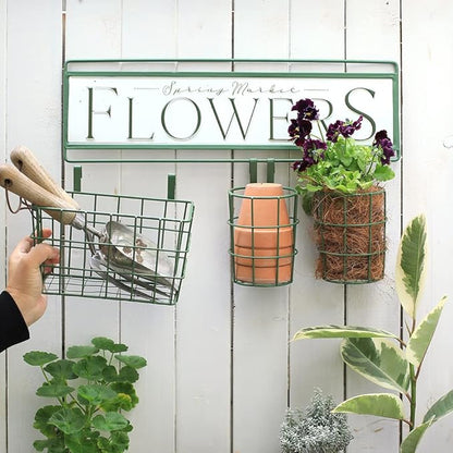 Vintage Metal Hanging Flower Pot Rustic Wall Mounted Planter Bucket 3 Basket Farmhouse Plants Holder with Detachable Hooks for Garden Railing Fence Patio Yard Outdoor Decor Green