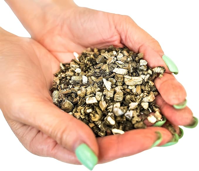 Horticultural Organic Vermiculite for Plants - Medium Grade - Natural Soil Additive for Gardening, Houseplants, Mushrooms, Potted Plants, Hydroponics, Terrariums (1 Quart)