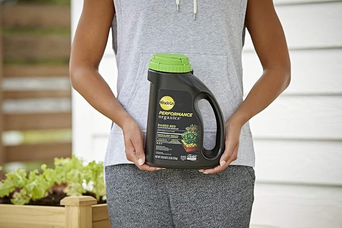 Miracle-Gro Performance Organics Raised Bed Plant Nutrition Granules - Plant Food with Natural & Organic Ingredients, for Vegetables, Fruits, Herbs and Flowers in Raised Beds, 2.5 lbs.
