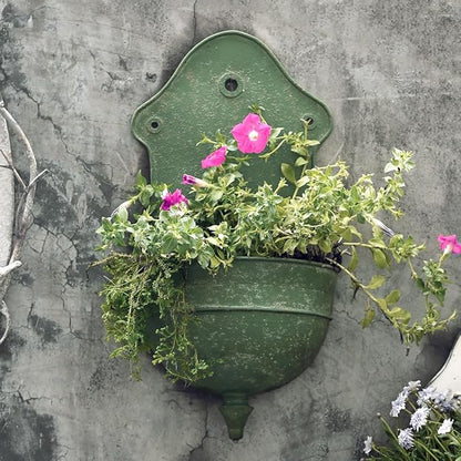 Vintage Rustic Wall Planter Distressed Decor Iron Hanging Plant Basket Shabby Metal Wall Mounted Flower Holder Pot Stand for Indoor Outdoor Home Balcony Patio Farmhouse Garden Decorative (Green)