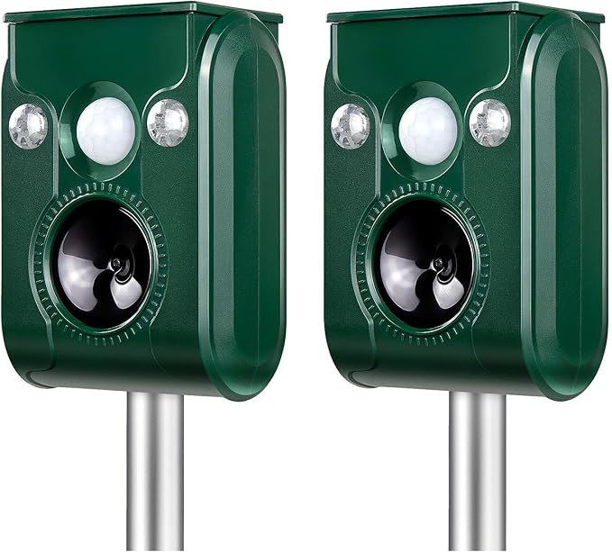 FAYINWBO Latest in 2022 Outdoor Ultrasonic Animal Repeller. Solar Animal Repellent.with Flashing LED Lights, Siren Expelled Cats, Dogs, Rac Green