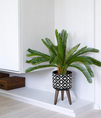 D'vine Dev 8 Inch Planter Pot with Stand, Mid-Century Tall Plant Pot with Legs for Indoor Plants, Small, White/Black, 88-G-A-4