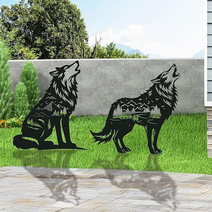 Wolf Metal Garden Stakes Yard Decor, 2PCS Black Wolf Silhouette Statues Garden Decorative Gifts for Yard Art, Patio, Outside, Lawn Ornaments, Yard Art