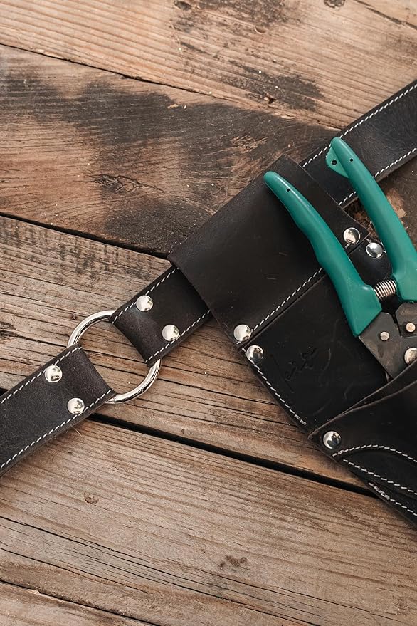 Personilized Hori Hori Leather Sheath Belt with Pruner and Scissor Pockets. Personalized Florist Tool Belt Leather, Gardening Belt with Pockets.