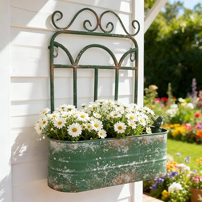 Rustic Metal Wall Planter Vintage Wall Mounted Flower Pot Distressed Wall Hanging Plant Basket Farmhouse Wall Decor for Indoor Outdoor Garden Home Yard (Green)
