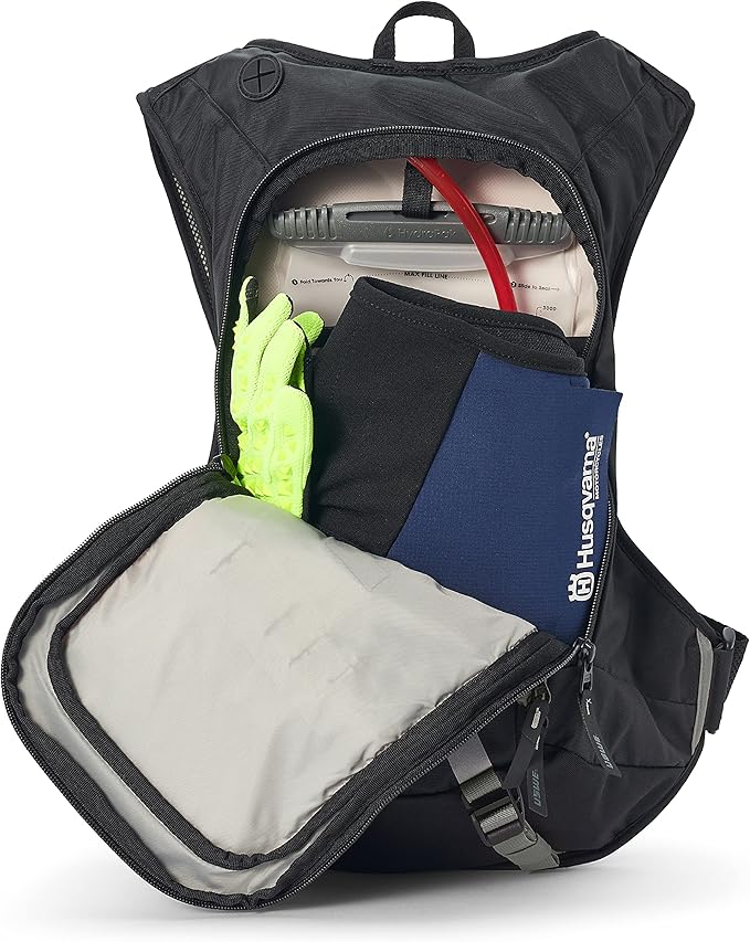 USWE Outlander Hydration Pack with Water Bladder, Hydration Backpack - Backpack for Cycling, MTB, Trail Running & More