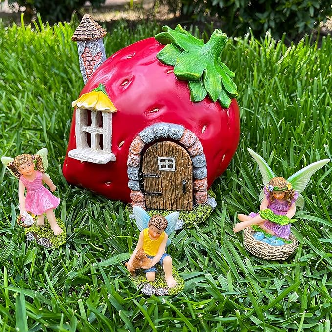 Mood Lab Fairy Garden - Fairy Strawberry House Set of 4 pcs - Miniature Figurines & Accessories - Outdoor & House Decor